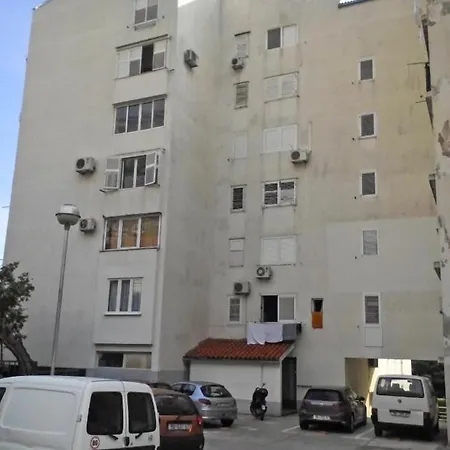 With A Parking Space - 11567 * Makarska