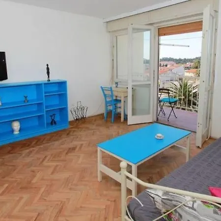 With A Parking Space - 11567 *